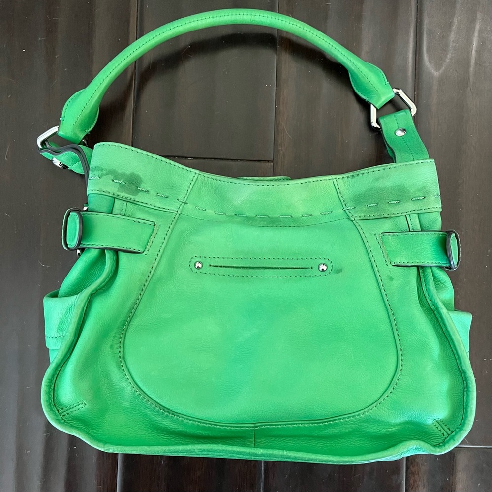 Makowsky Green Leather Shoulder Bag With Magnetic Closure - Picture 7 of 9